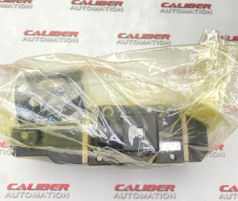 Load image into Gallery viewer, SMC VS7-8-FG-S-3Z Solenoid Valve - Caliber Automation Online Store
