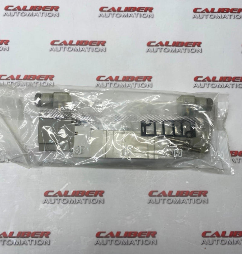 Load image into Gallery viewer, SMC SY7340-5DZ Solenoid Valve - Caliber Automation Online Store
